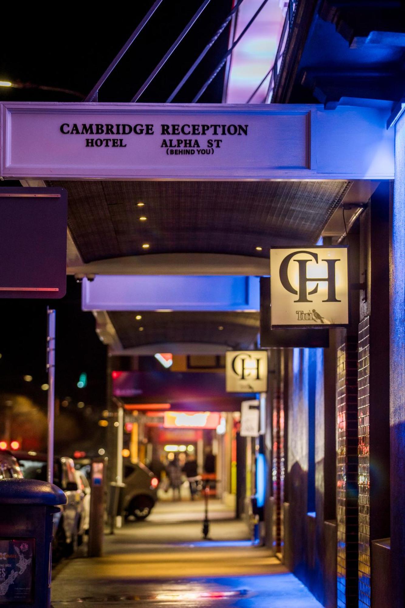The Cambridge Hotel & Backpackers Wellington Exterior photo